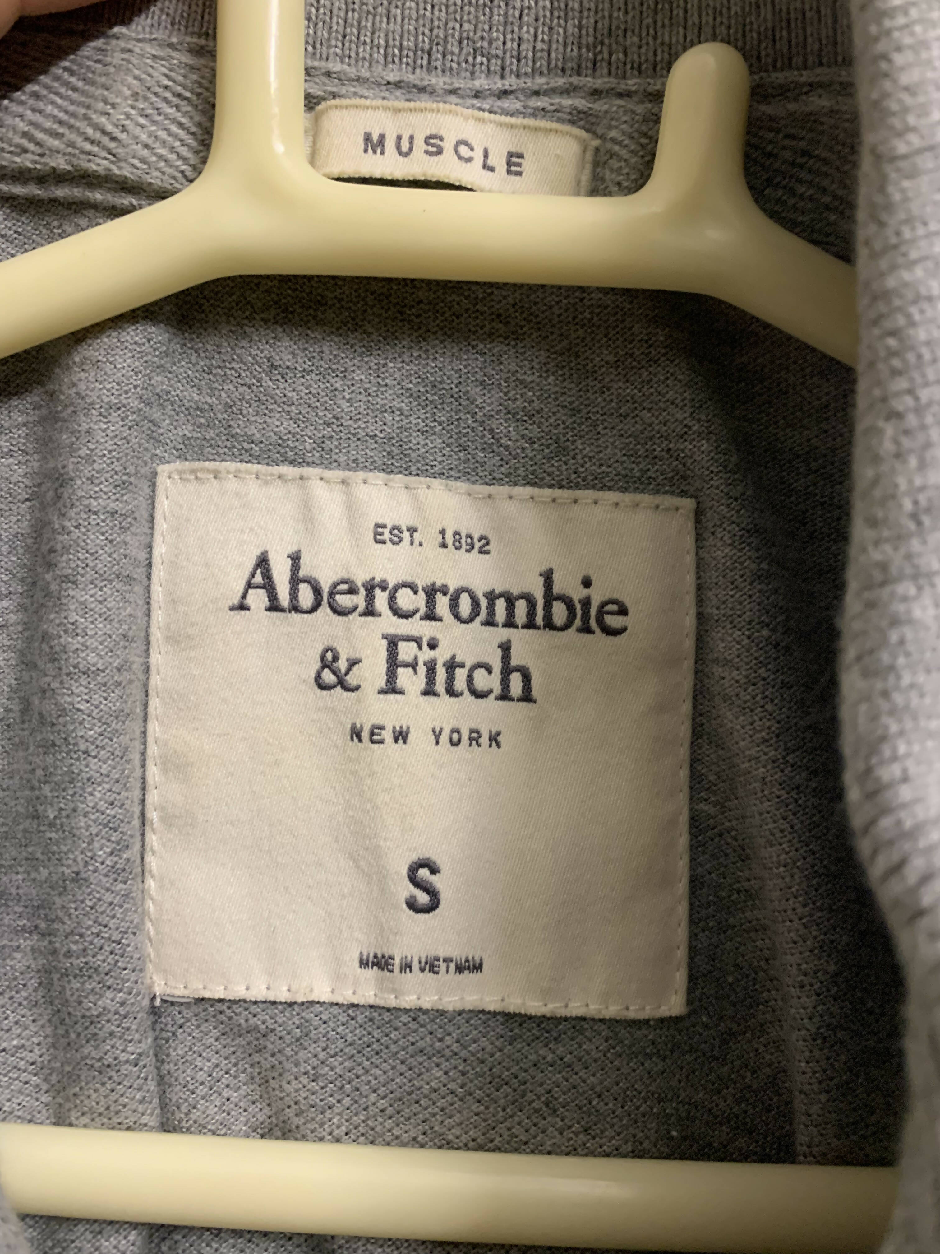 Abercrombie & Fitch | Men T- Shirts & Shirts | Small | Worn Once