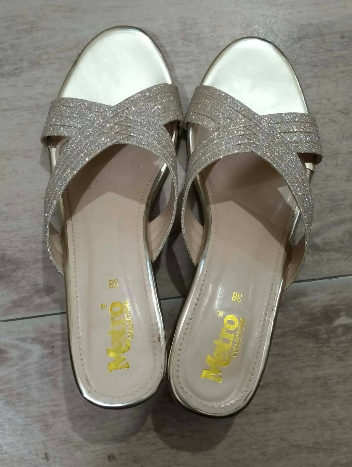 Metro| Golden Shimmer Heels | Woman Shoes| Worn Once