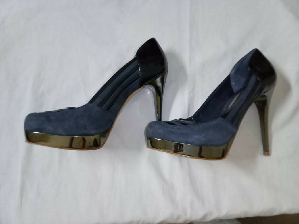 Black Heels | Women Shoes | Size : 39 | Preloved