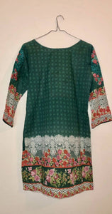 Kayseria | Green Embroidered lawn shirt and trouser | Women Branded Kurta | Preloved