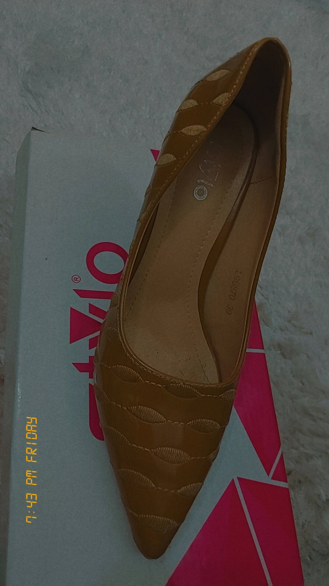 Heels | Golden Heels | Women Shoes | Size: 39 | New