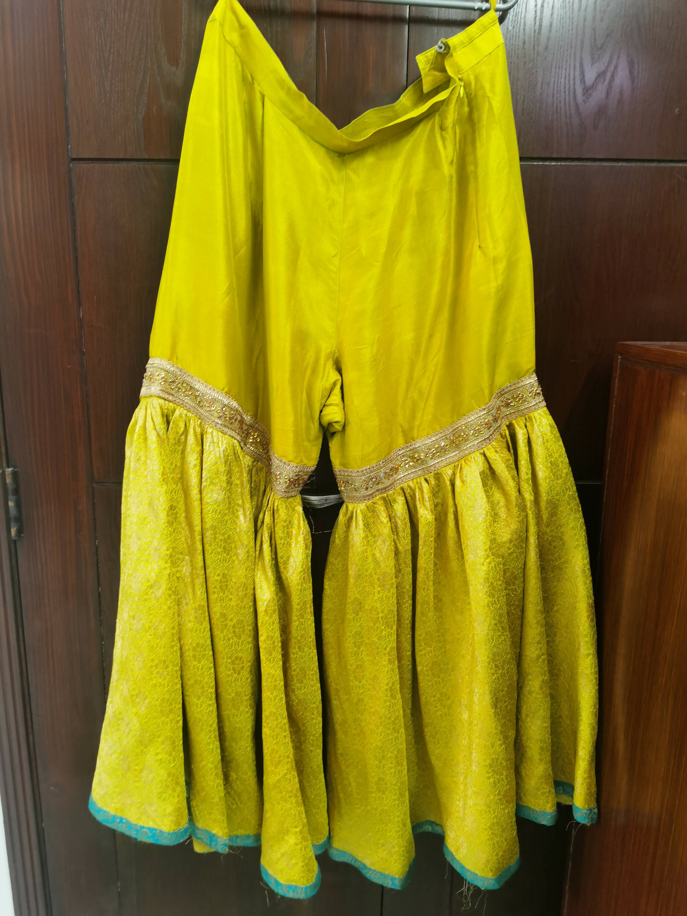 Fancy Gharara Suit | Women Locally Made Formals | Large | Preloved