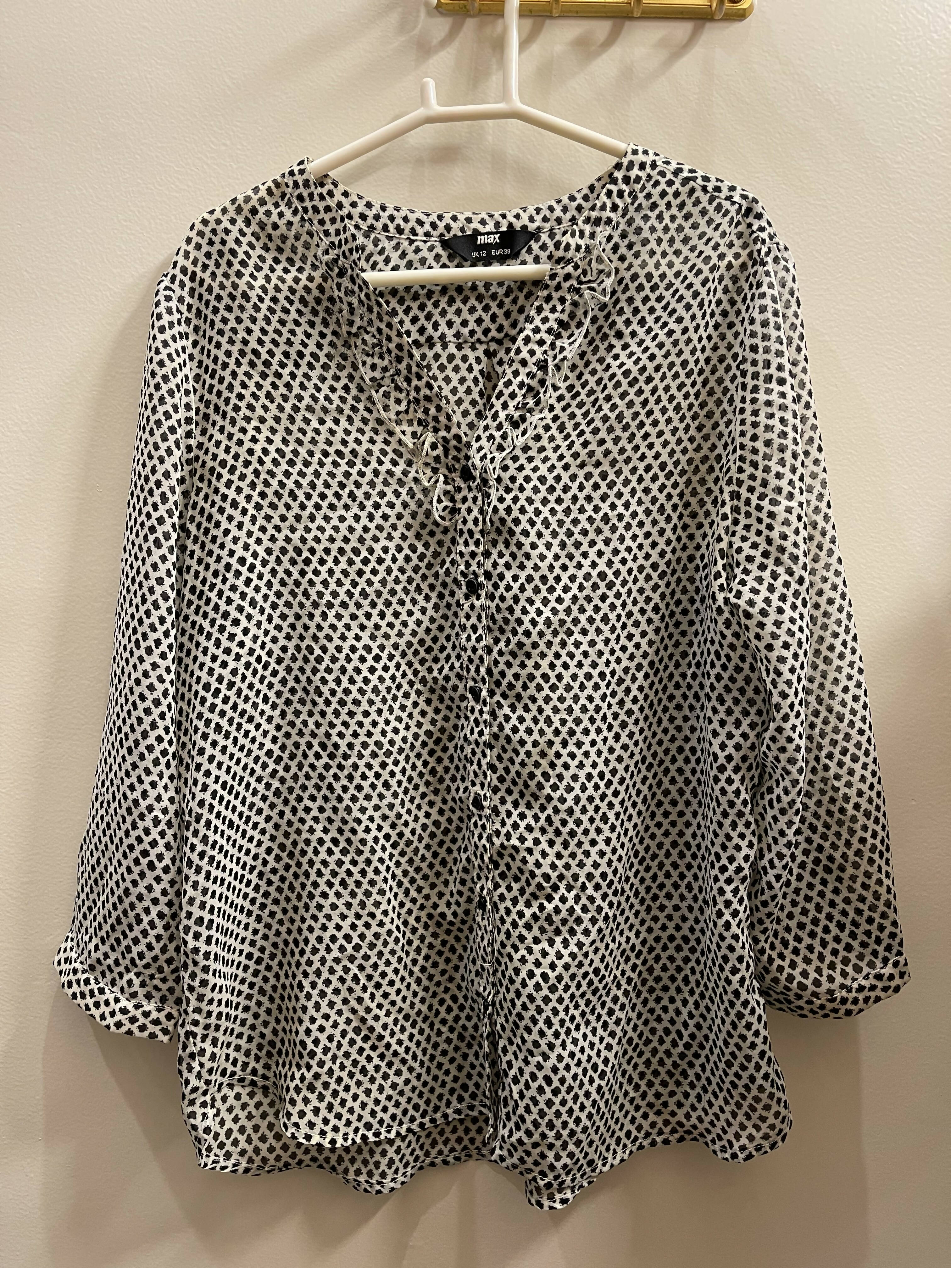 Max | Grey/Black Top | Women Tops & Shirts | Preloved