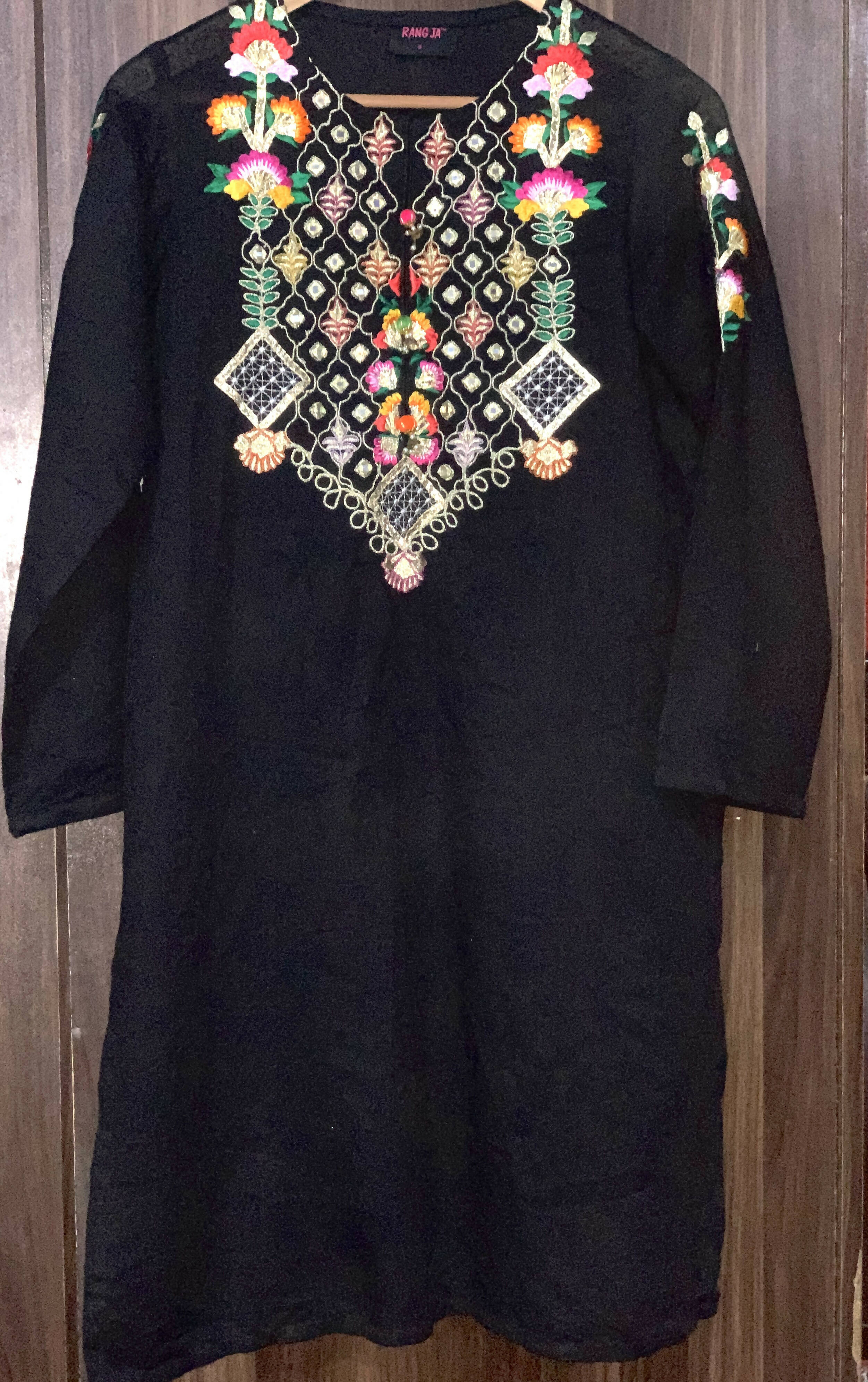 Rang ja| Black embroidered kurta| Women Branded Kurta | Preloved