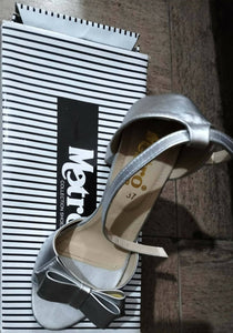 Silver heels size outlet 7