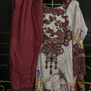 Adan Libas | Women Branded Kurta | Medium | Worn Once