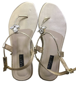 Runway by AJ | Golden Sandals | Women Shoes | Size: 37 | Preloved