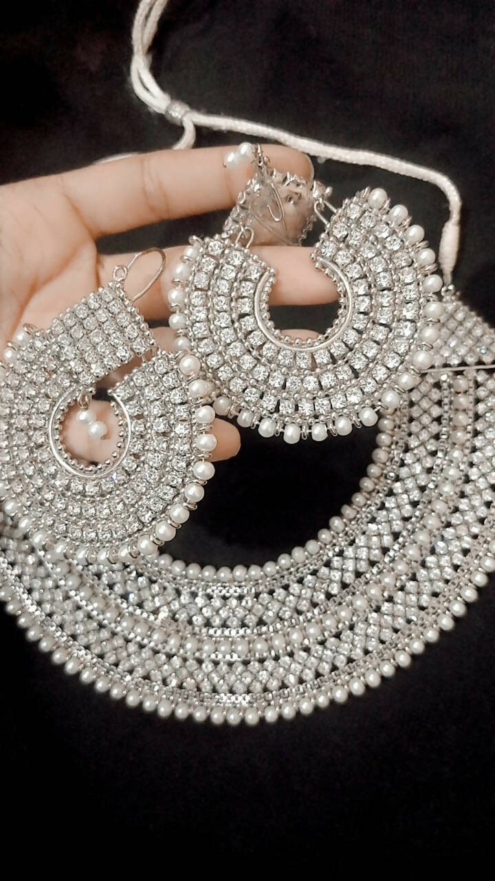 Beautiful Round Necklace with Earings Set | Women Jewelry | Preloved
