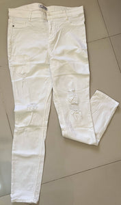 Outfitters | White women Cropped jeans | Women Bottoms & Pants | Preloved