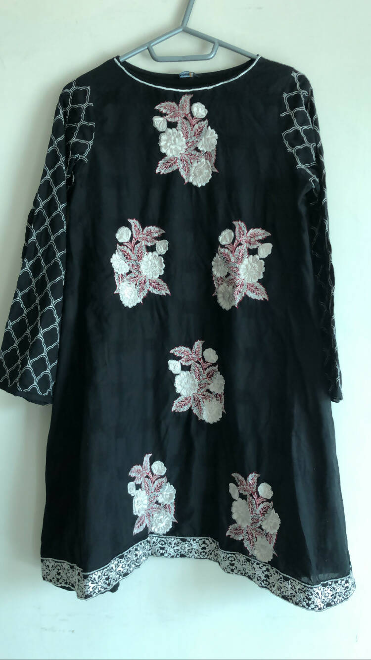 Sapphire | Black Embroidered Kurta | Women Branded Kurta | Small | New