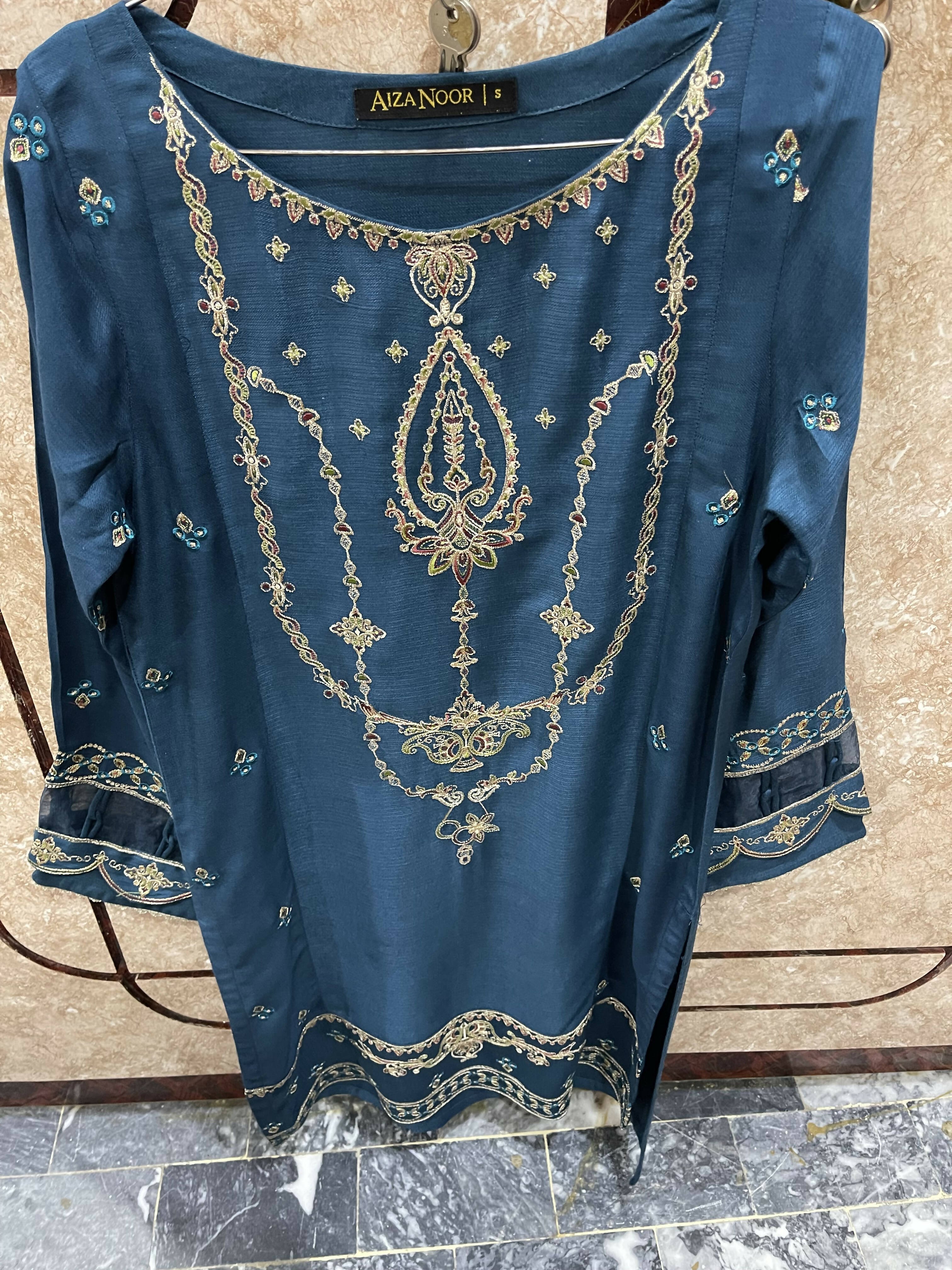 Aiza Noor | Women Branded Kurta | Small | Worn Once