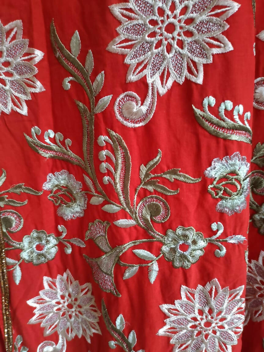 Ruby Red Heavy Embroidered Kurta | Women Locally Made Kurta | Medium | Preloved