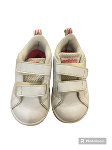 Adidas | White joggers | Kids Shoes | Size:1 yr | Preloved