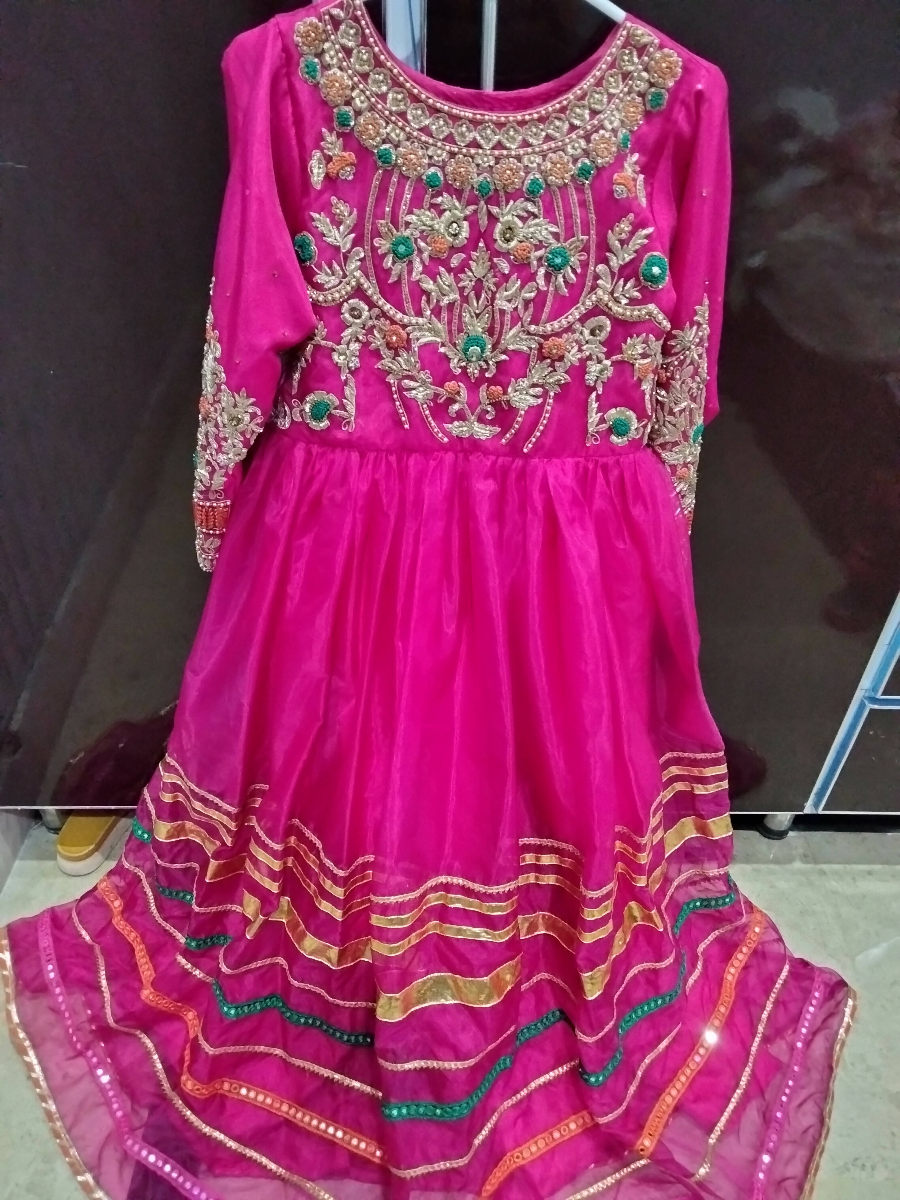 Pink frock outlet