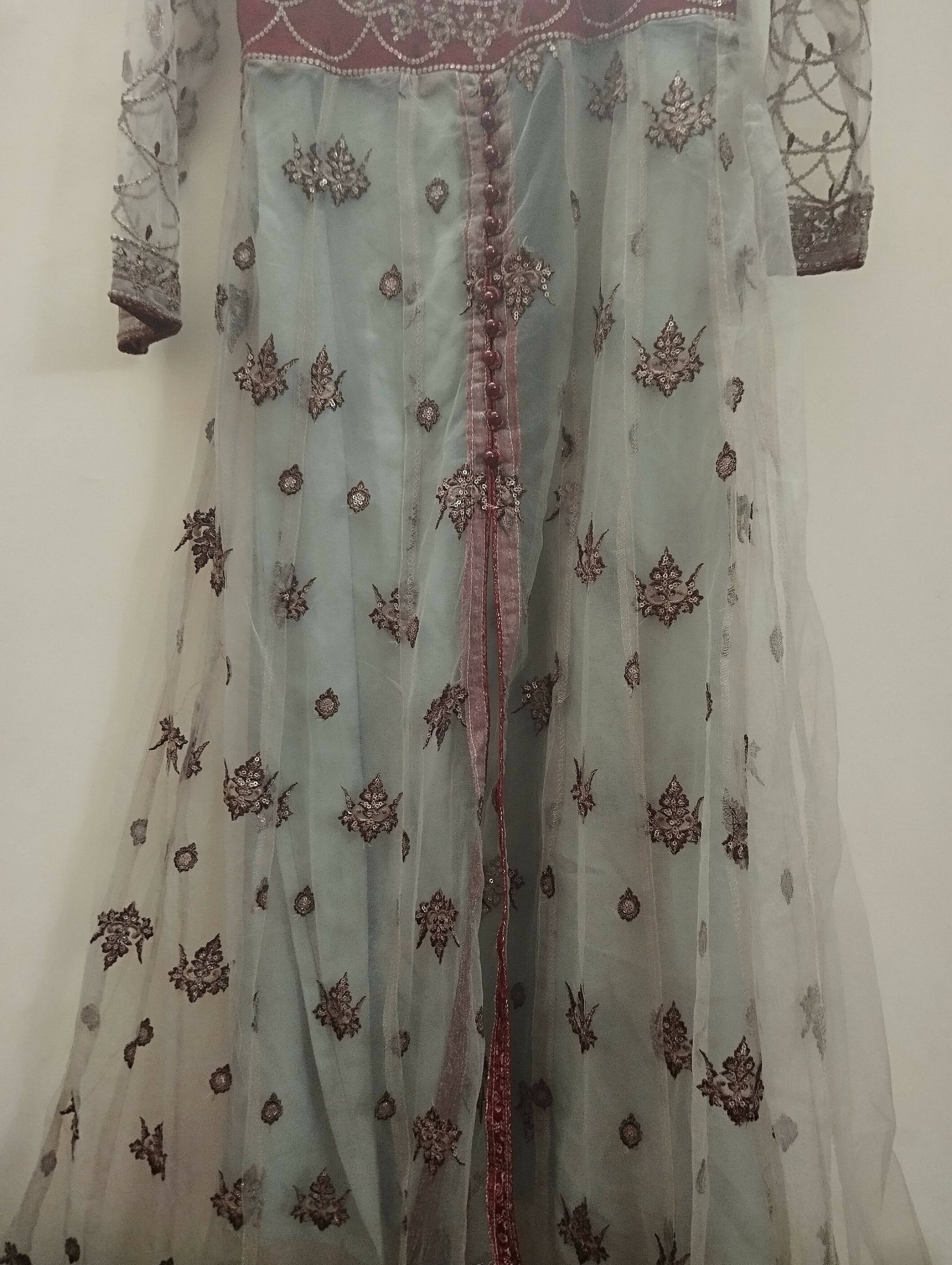 Naqoosh | Women Branded Formals | Small | New