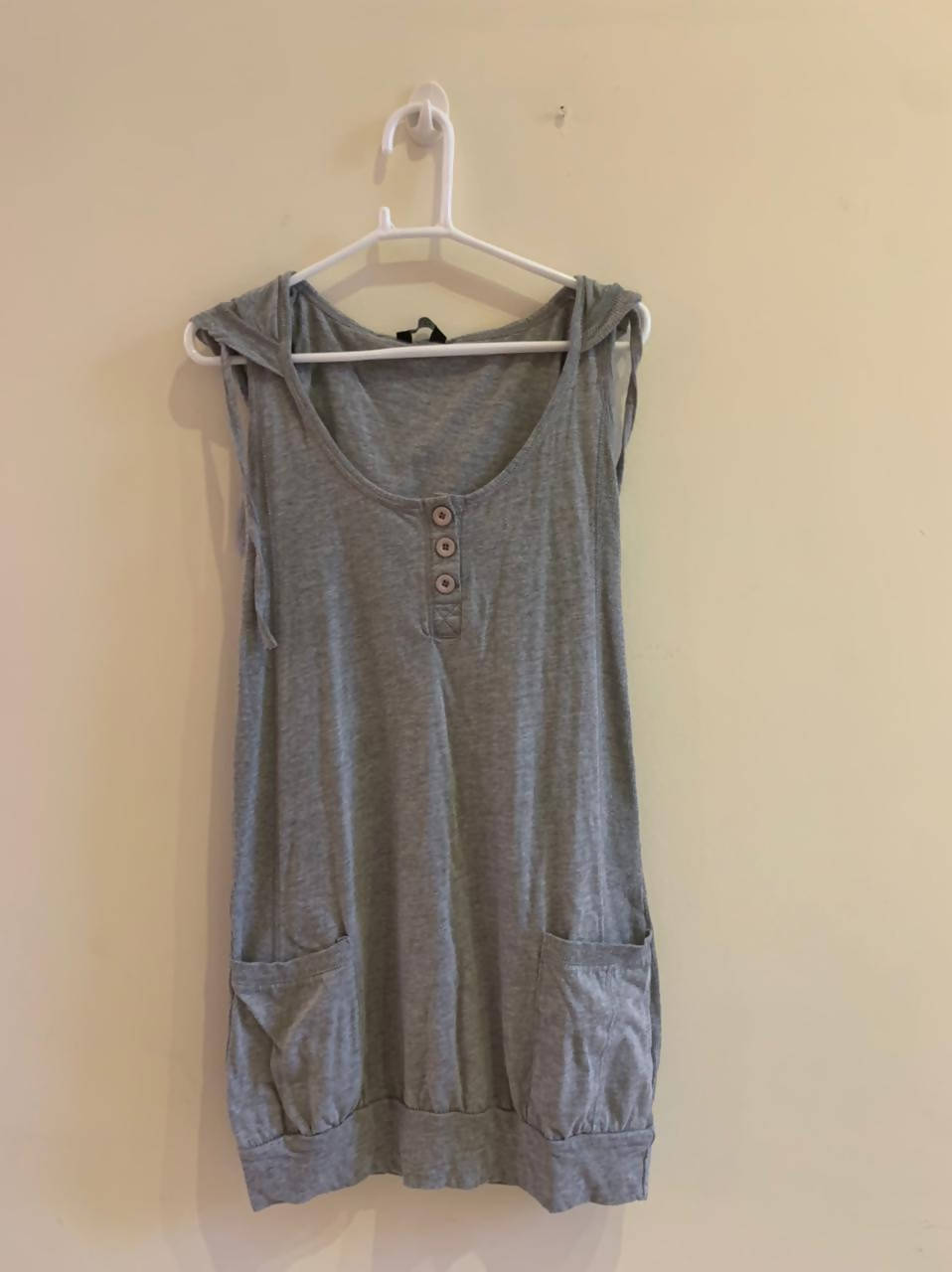 Bershka | Grey Top | Women Tops & Shirts | Preloved