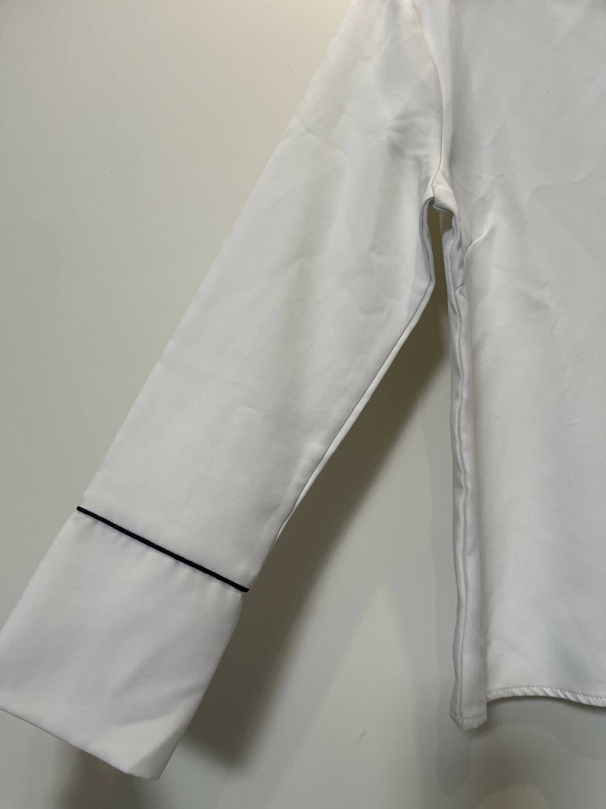 Sapphire | White top | Women Tops & Shirts | Small | Preloved