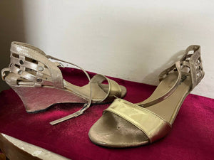 Metro | Golden Wedge Heel | Women Shoes | Size:9 | Preloved