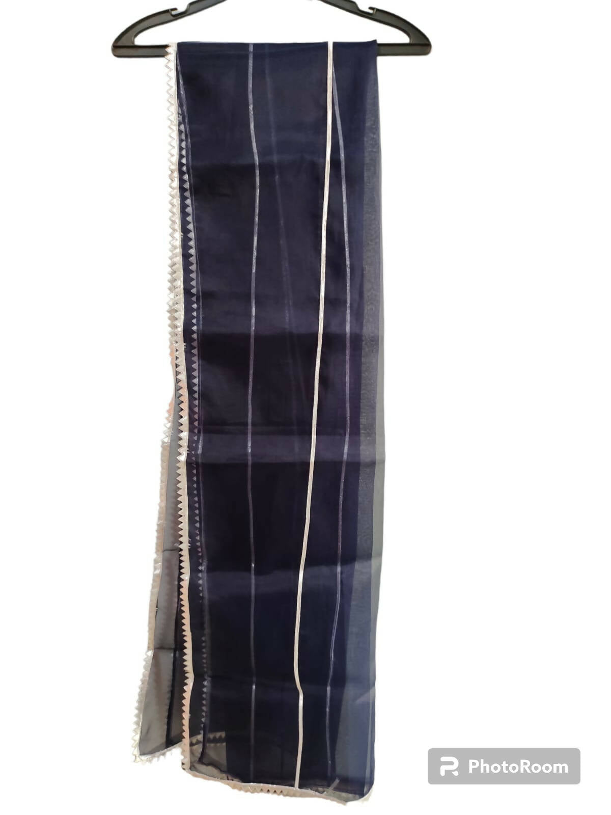 نیوی بلیو آرگنزا سوٹ | ایمبرائیڈری اور آئینے کے کام کے ساتھ 3pcs | خواتین رسمی | سائز: بڑا | نئی