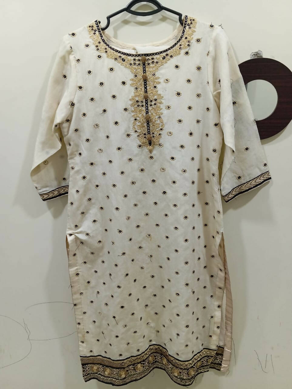 Organza Formal Suit | Women Locally Made Formals | Medium | Preloved