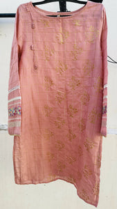 Beechtree | Jacquard Embroidered Kurta & Dupata (Size: M ) | Women Branded Kurtas | Preloved