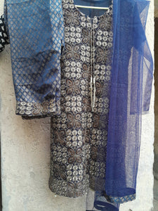 Beautiful Fancy Suit | Women Locally Made Formals | Small | Worn Once