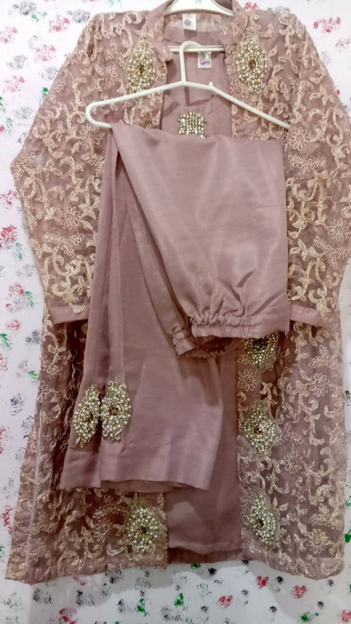 Fancy embroidered suit | Women Locally Made Formals | Large | Preloved
