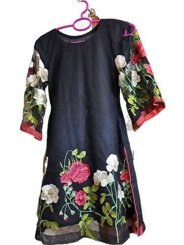 Embroided Black Kurta | Women Locally Made Kurta | Small | Worn Once