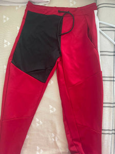 Pull and Bear | Red Pant Unisex (Medium) | Men Jeans & Bottoms | Preloved