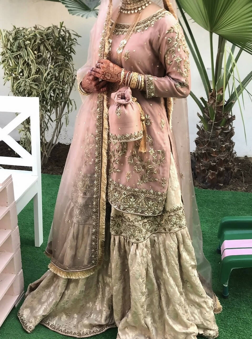 Meena Kari | Stunning Ivory Pink Suit | Women Bridals | Small | Preloved