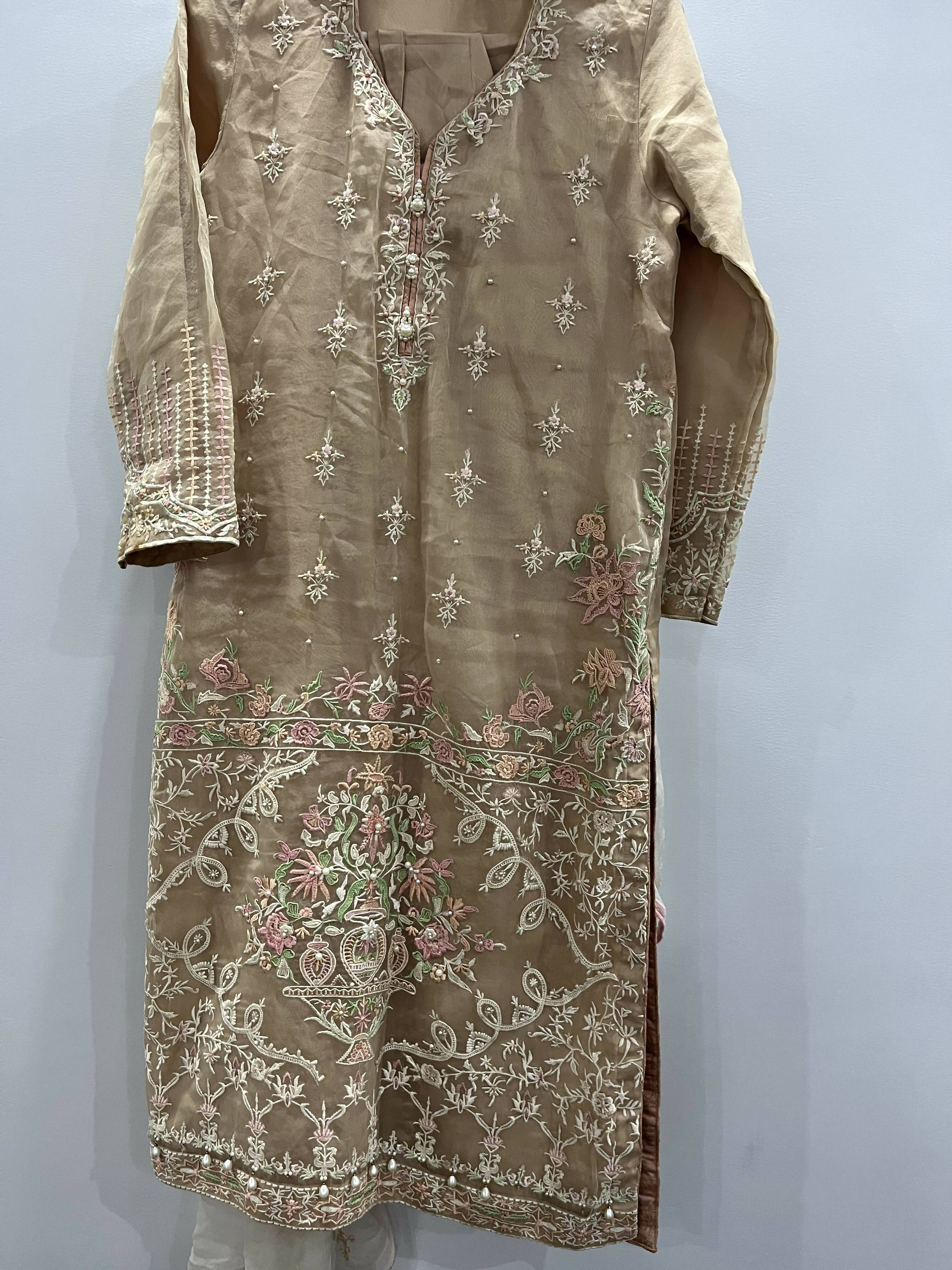 Junaid Jamshed | Women Branded Formals | Small | Preloved