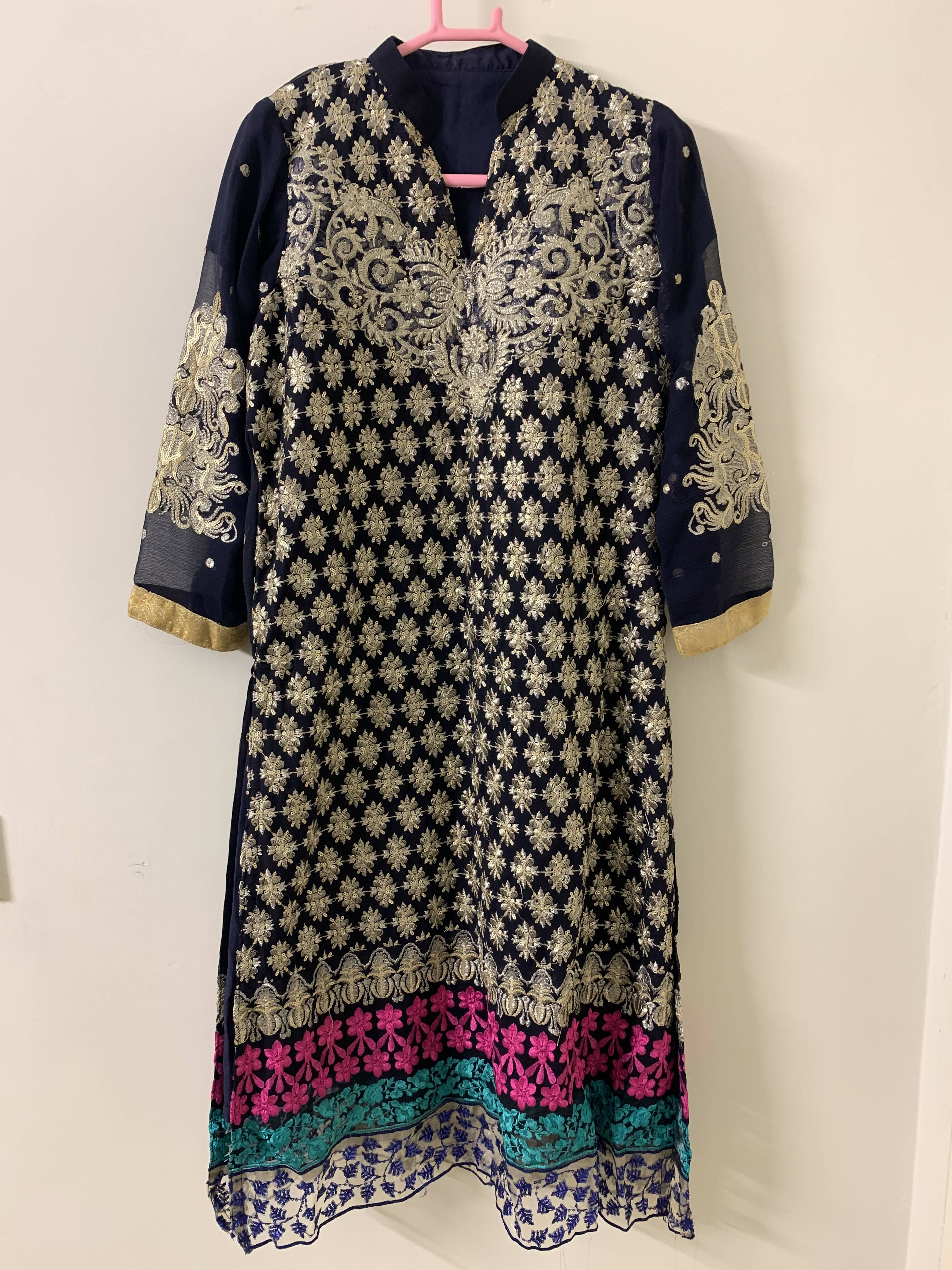 Embroided Suit | Women Locally Made Formals | Small | Preloved