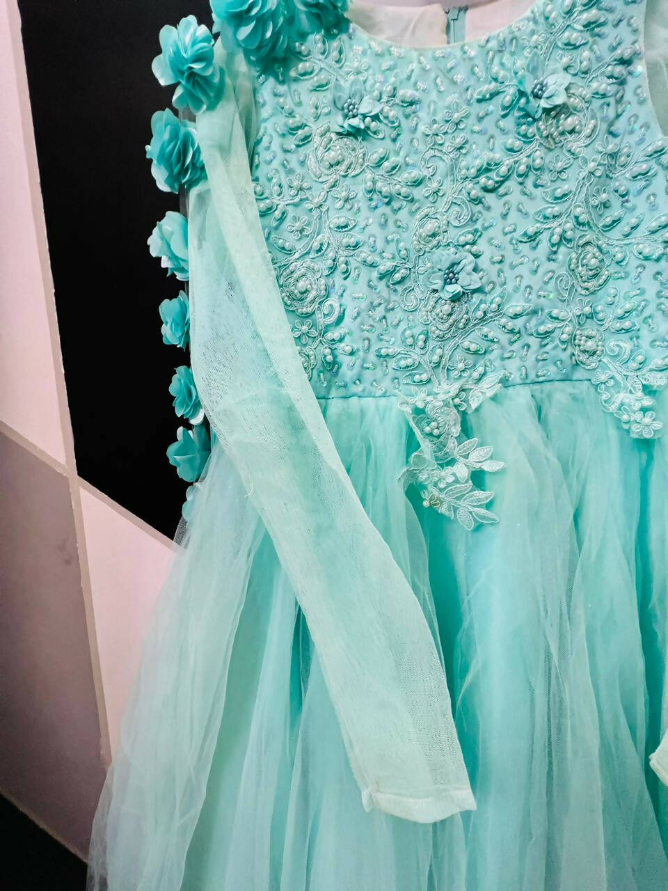 bcc8f274-49d2-4f1a-ae2e-c3b6f879deed