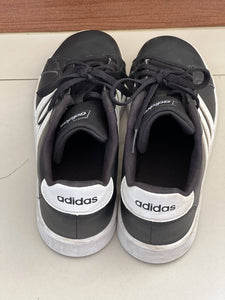 ایڈیڈاس | سیاہ لیس جوتے | مردوں کے جوتے | نئی