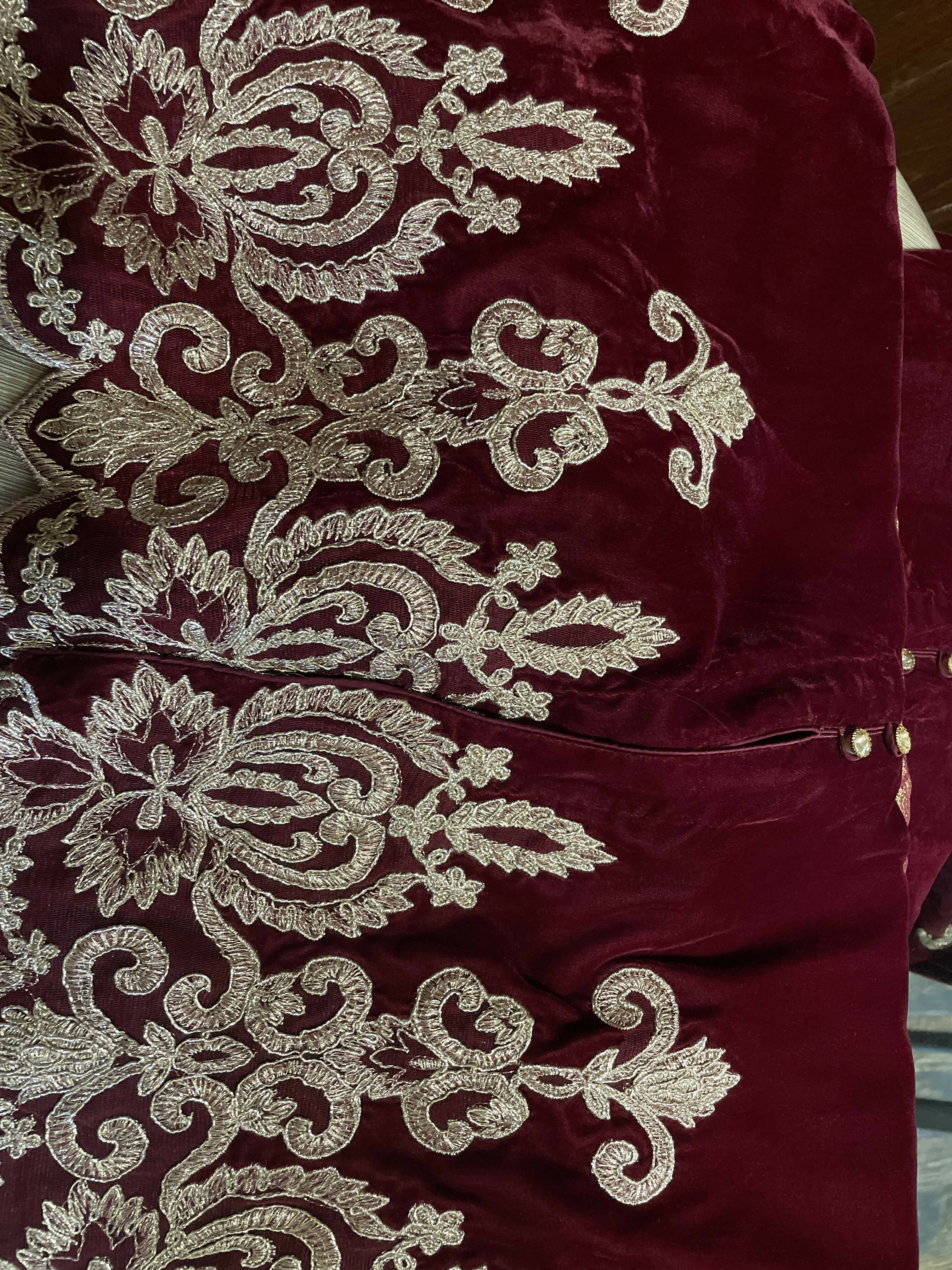 Beautiful Maroon and Jamawar suit | Women Formals |Medium Size | Worn Once