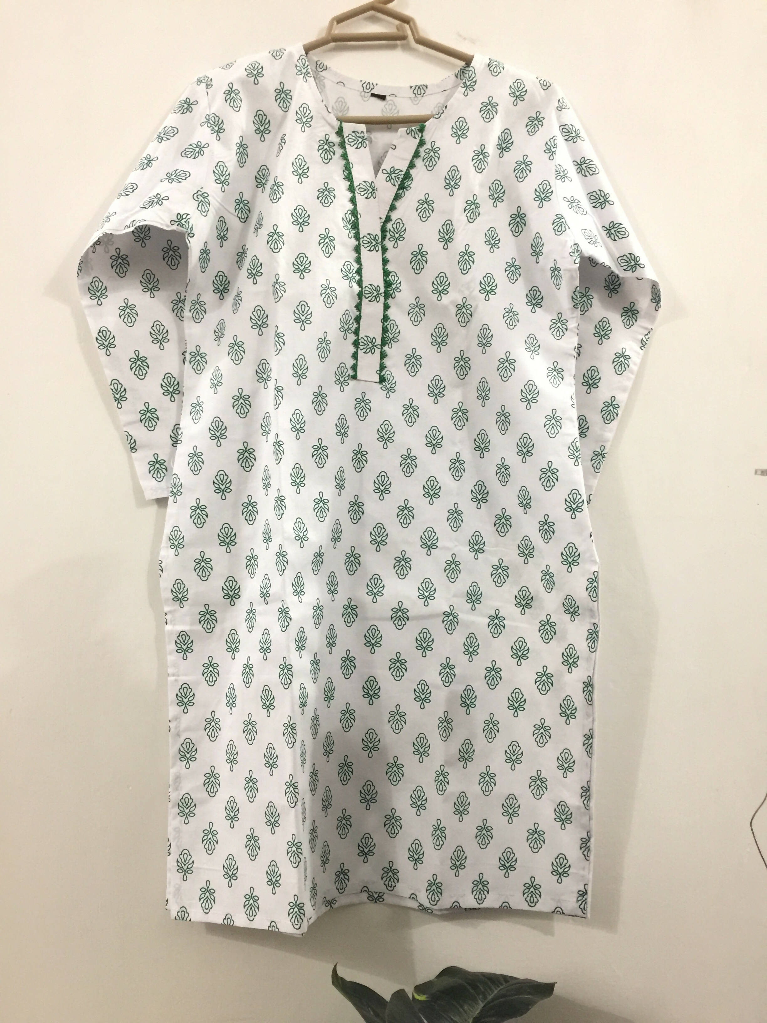 Beautiful Green kurta | Women Locally Made Kurta | Medium | New