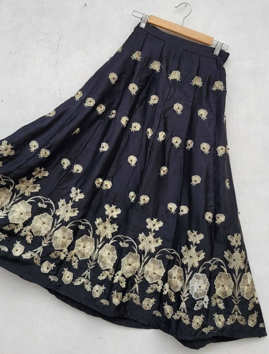 Sambhav silk | Kids | Girls Shalwar Kameez | Small to Medium | New