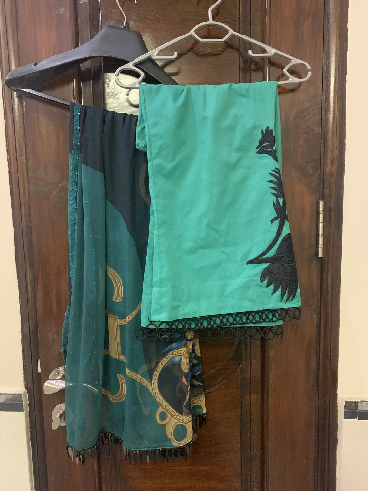 آصفہ نبیل | خواتین کا برانڈڈ کرتہ | میڈیم | پریلوڈ