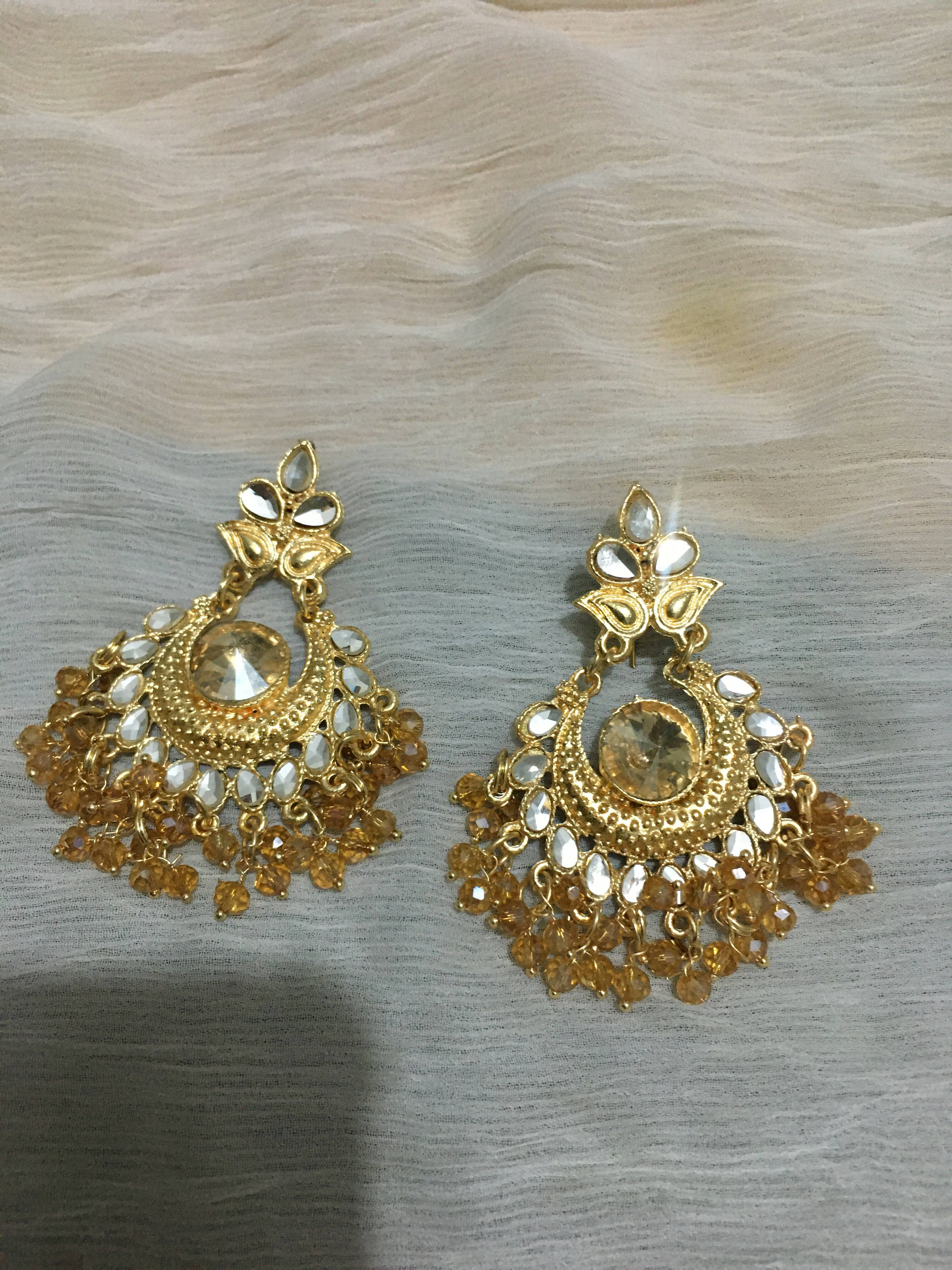 Golden Earring & Tikka (Size: M ) | Women Jewelry | Worn Once