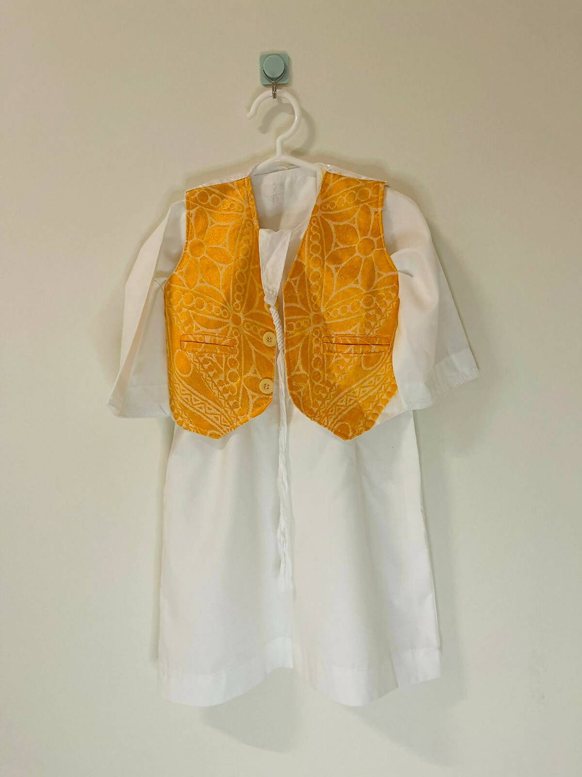 Yellow Waistcoat White Shalwar Kameez | Boys Shalwar Kameez | Size:1-2 Yrs | Preloved