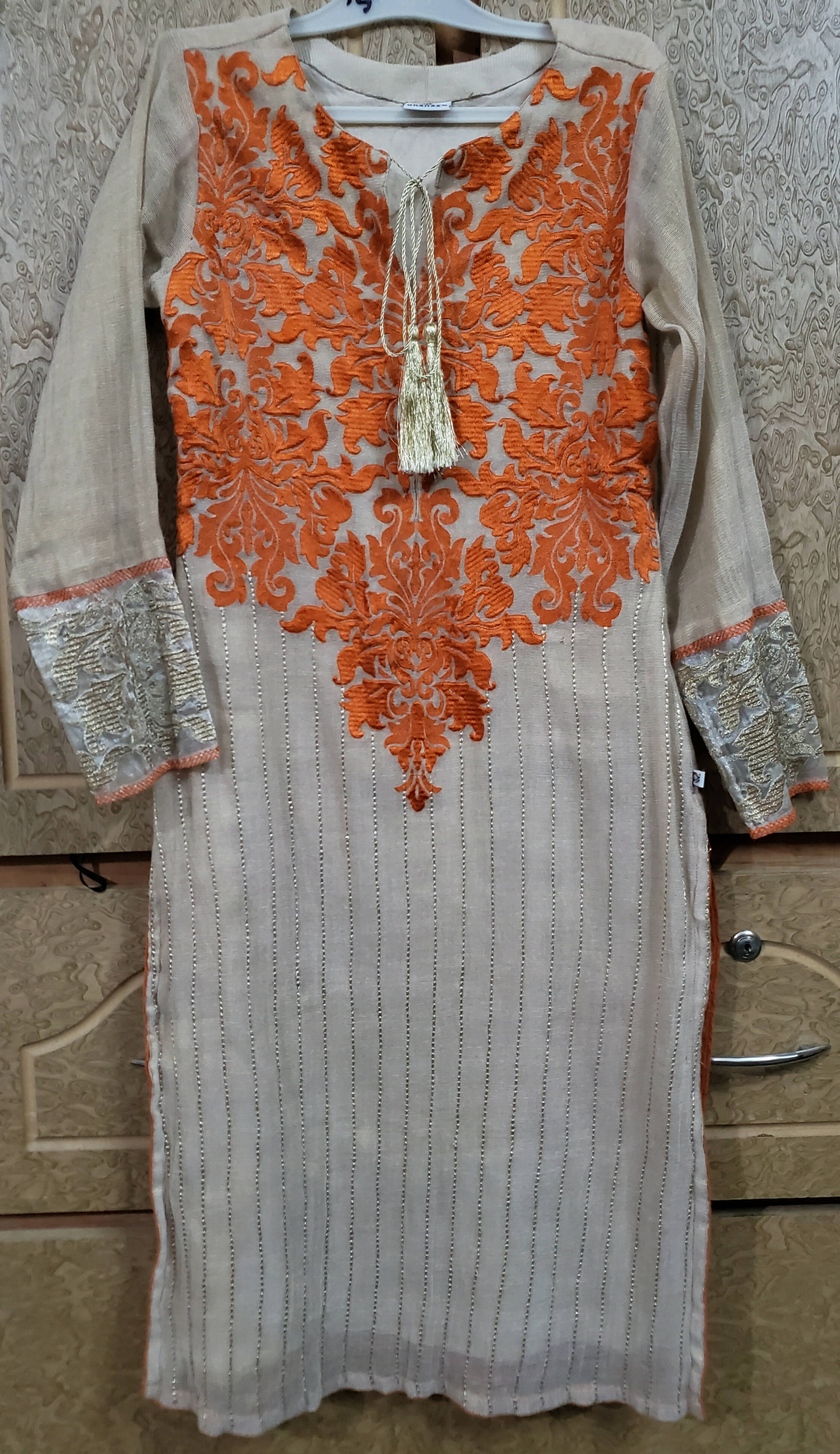 Dhanak | Dull gold cotton net embroidered kurta (Size: Small) | Women Branded Kurta | Preloved
