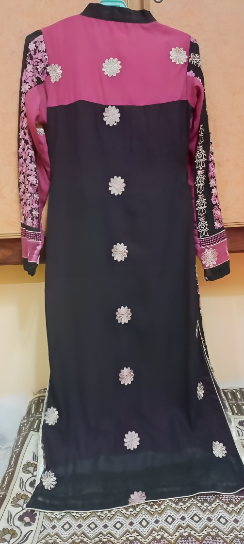 Fully Embroided Suit | Women Locally Made Formals | X Small | Worn Once