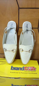 Moccaini | White Flat Sandals (Size: 39) | Women Shoes | New