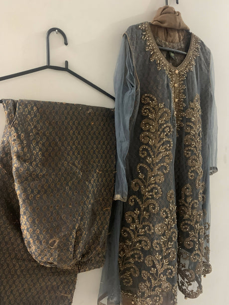 5EB2289B-C556-4F77-93AA-30993ED11042