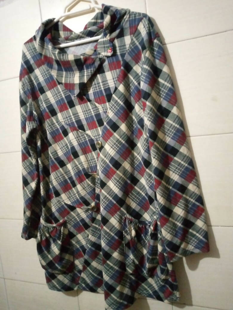 Multi Color check print wool top (Size: M ) | Women Tops & Shirts | Preloved
