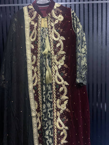 Velvet Gown Embroidered with Tilla Gotta and Stones (Size: XL) | Women Formals | Preloved