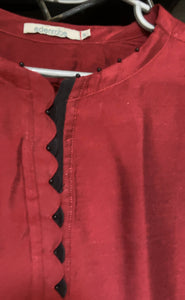 تصویر | سرخ کرتہ (سائز: S) | خواتین کا برانڈڈ کرتہ | ایک بار پہنا۔